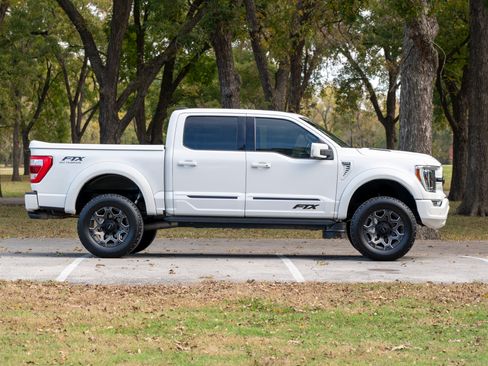 Used 2022 Ford F150 Lariat w/ Equipment Group 502A High image 9