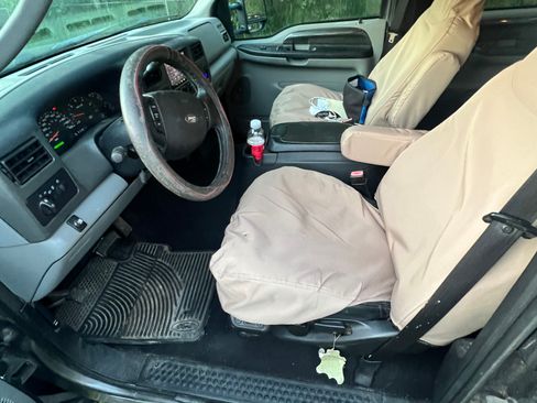 Used 2004 Ford F250 XLT image 10