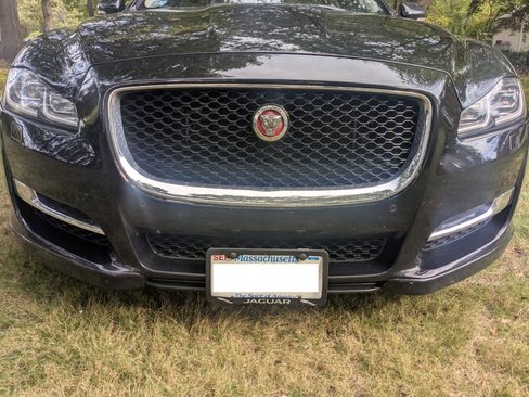 Used 2016 Jaguar XJ Supercharged image 10