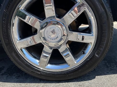 Used 2008 Cadillac Escalade AWD image 8