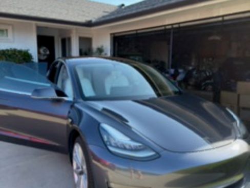Used 2018 Tesla Model 3 Long Range AWD/4WD image 8