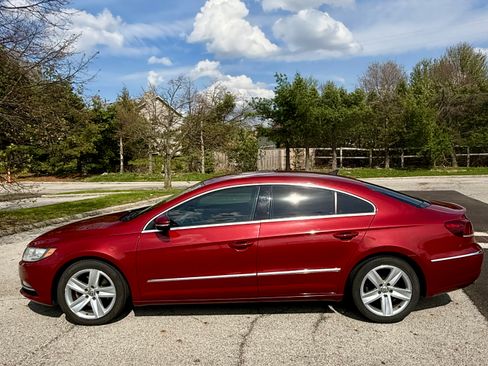 Used 2013 Volkswagen CC Sport image 2
