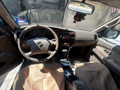 Used 1998 Toyota 4Runner Limited RWD image 11