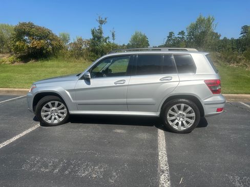 Used 2012 Mercedes-Benz GLK 350 4MATIC image 2
