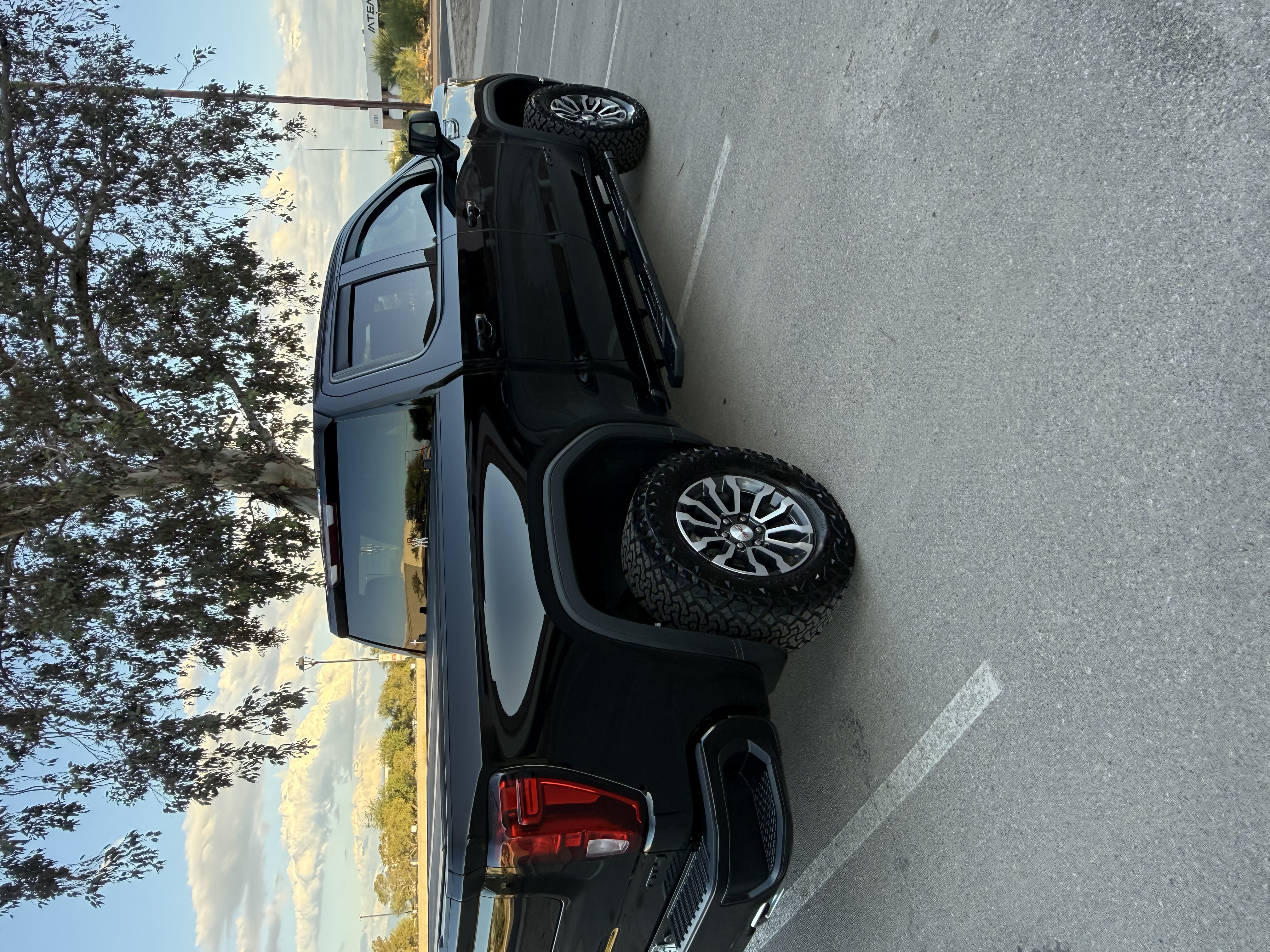 Used 2023 GMC Sierra 1500 Elevation AWD/4WD image 15