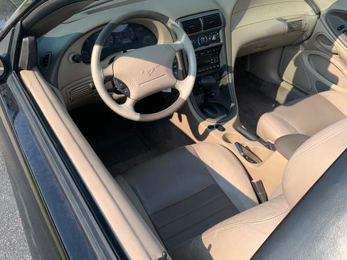 Used 2003 Ford Mustang GT image 10