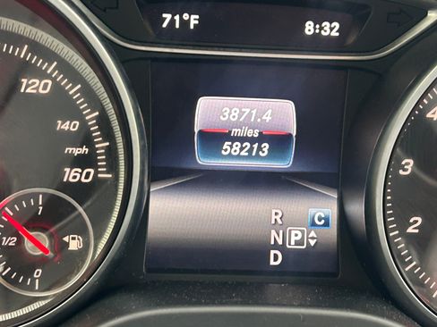 Used 2018 Mercedes-Benz GLA 250 image 1