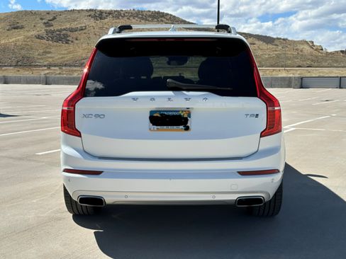 Used 2018 Volvo XC90 T8 Momentum w/ Convenience Package AWD/4WD image 6