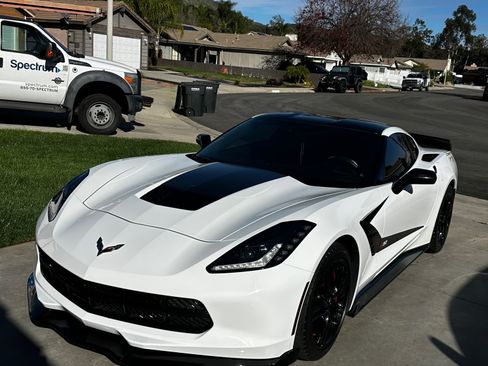 Used 2016 Chevrolet Corvette Stingray Coupe image 1