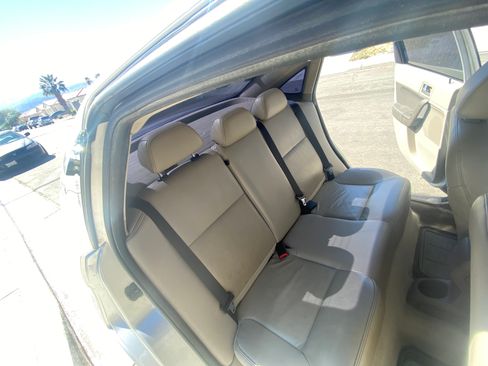 Used 2010 Ford Focus SEL image 9