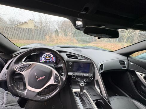 Used 2019 Chevrolet Corvette Stingray Coupe w/ 1LT image 14