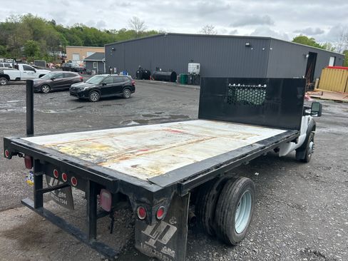Used 2008 Ford F550 2WD Regular Cab Super Duty image 13