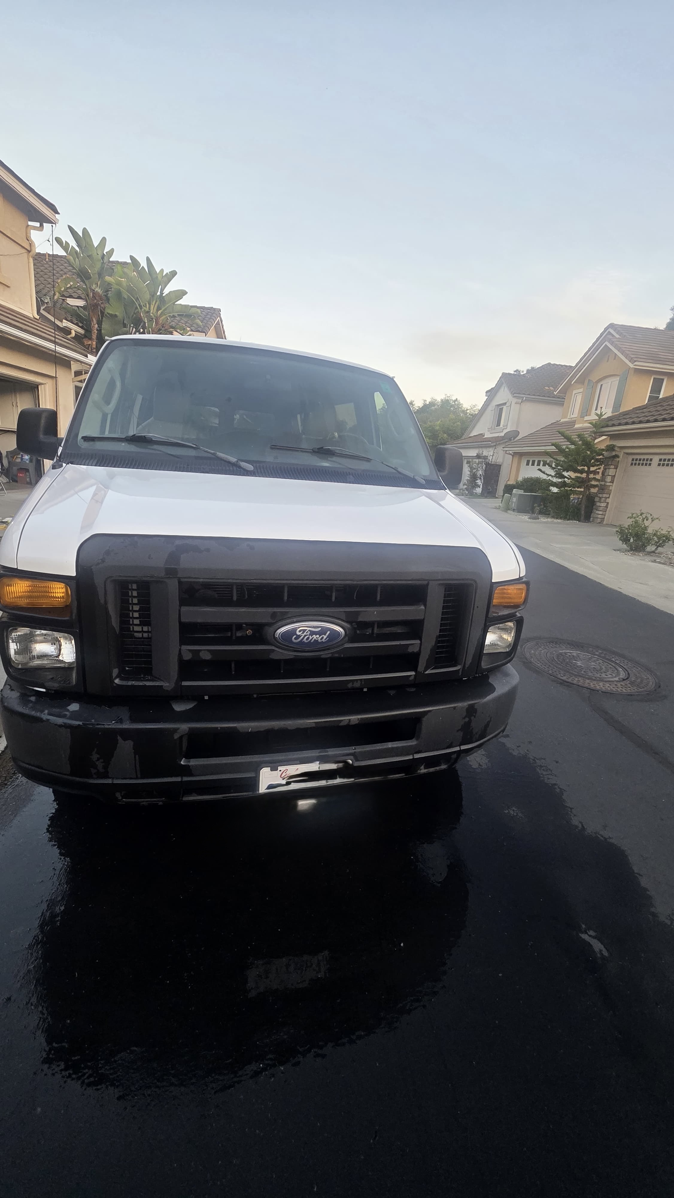 Used 2009 Ford E-350 and Econoline 350 XL RWD image 13