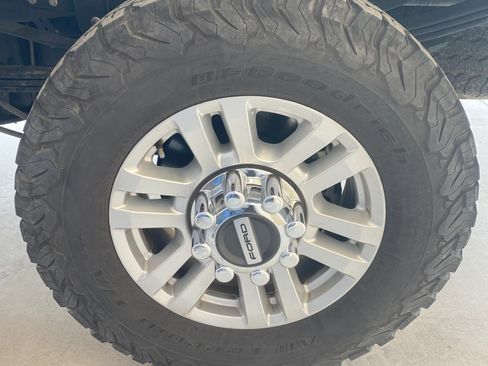 Used 2019 Ford F350 XLT w/ XLT Value Package image 11