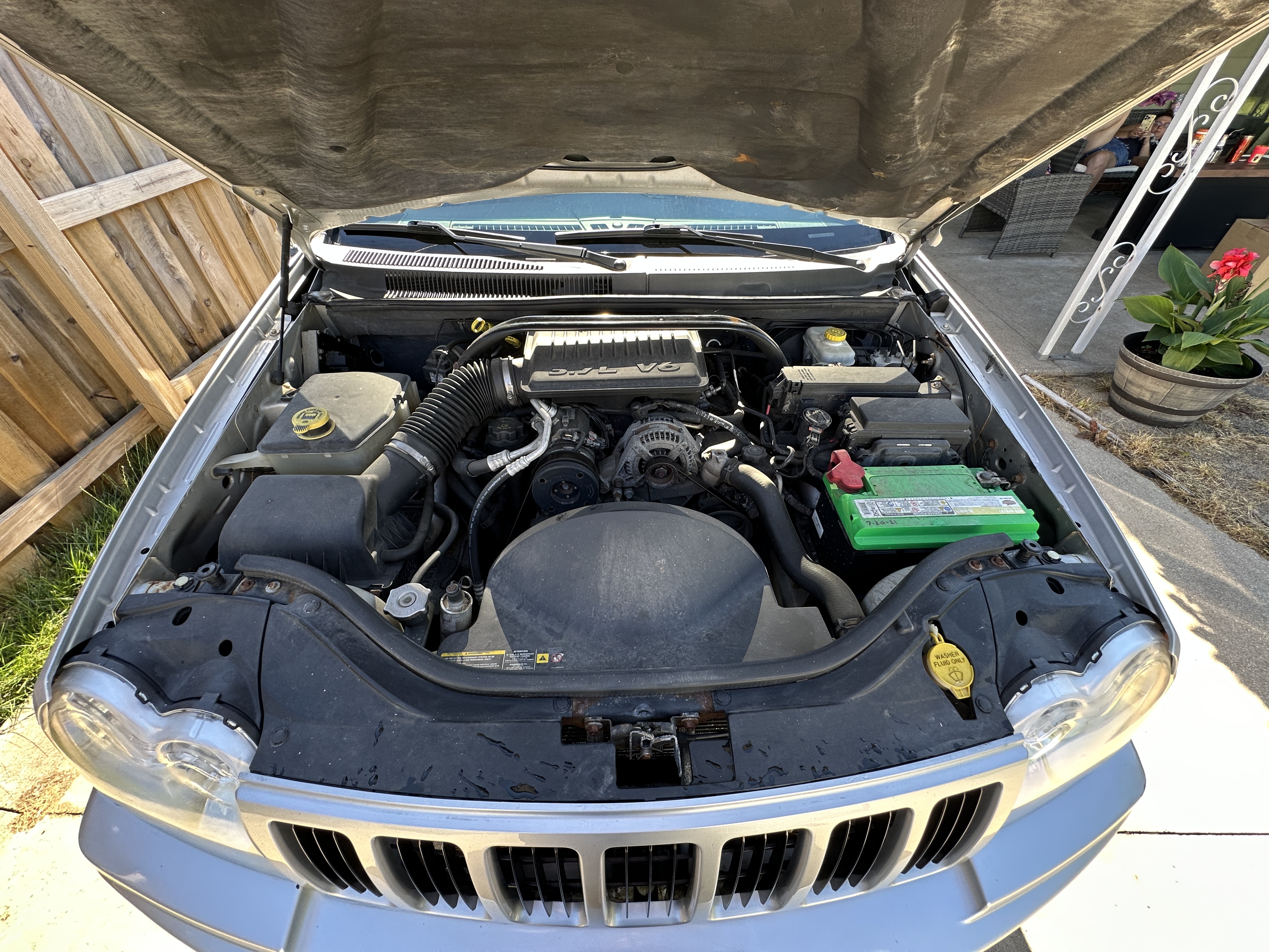Used 2005 Jeep Grand Cherokee Laredo w/ Cargo Convenience Group AWD/4WD image 17