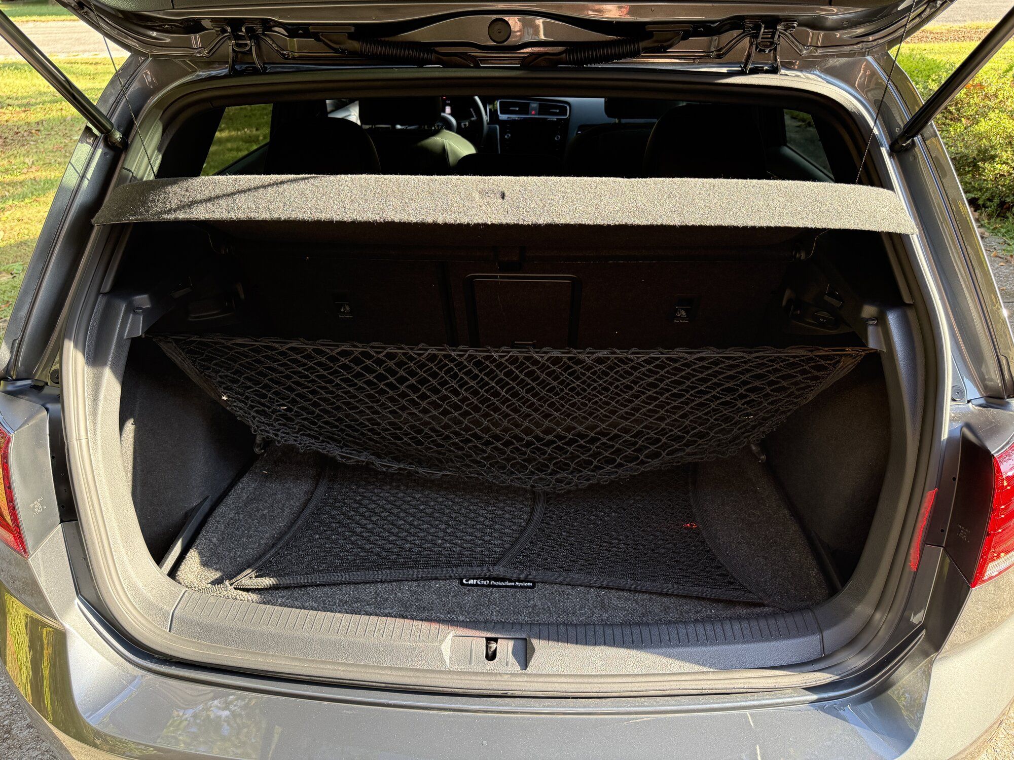 Used 2019 Volkswagen Golf 4-Door AWD/4WD image 18