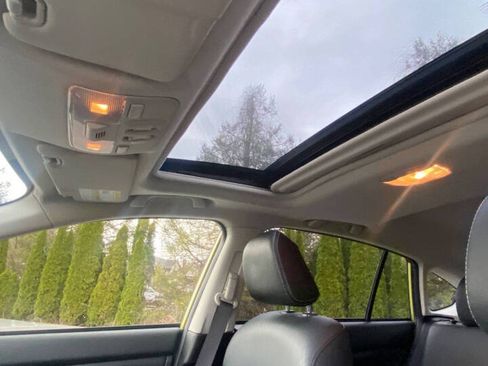 Used 2014 Subaru Crosstrek Touring image 14