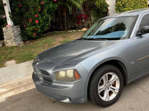 Used 2006 Dodge Charger image 2