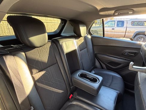 Used 2018 Chevrolet Trax LT w/ Driver Confidence Package image 5