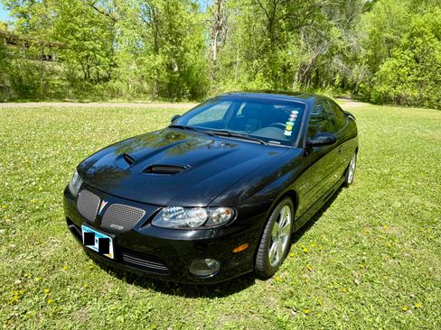 Used 2005 Pontiac GTO RWD image 1