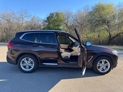 Used 2019 BMW X3 sDrive30i w/ Driving Assistance Package image 11
