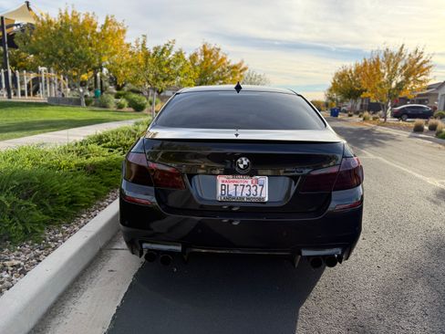 Used 2015 BMW M5 image 4