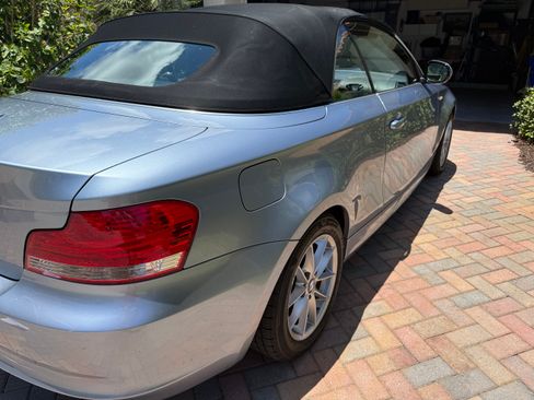 Used 2011 BMW 128i Convertible RWD image 15