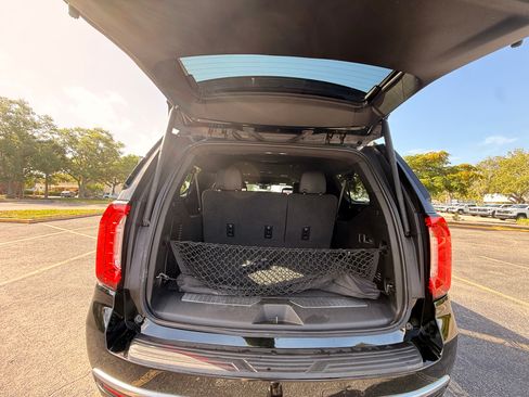 Used 2024 GMC Yukon XL Denali w/ Advanced Technology Package RWD image 14