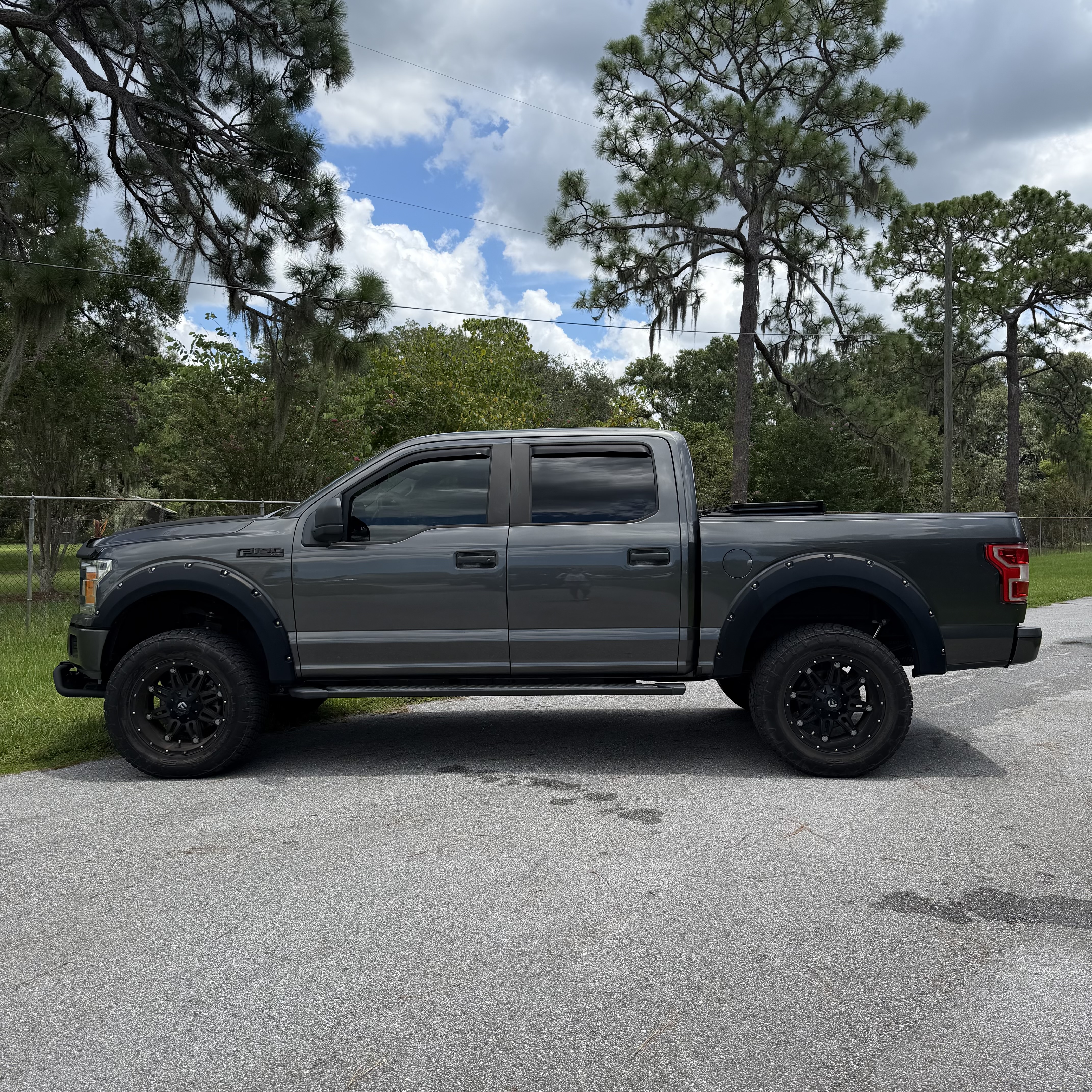 Used 2020 Ford F150 XL w/ Equipment Group 101A Mid RWD image 9