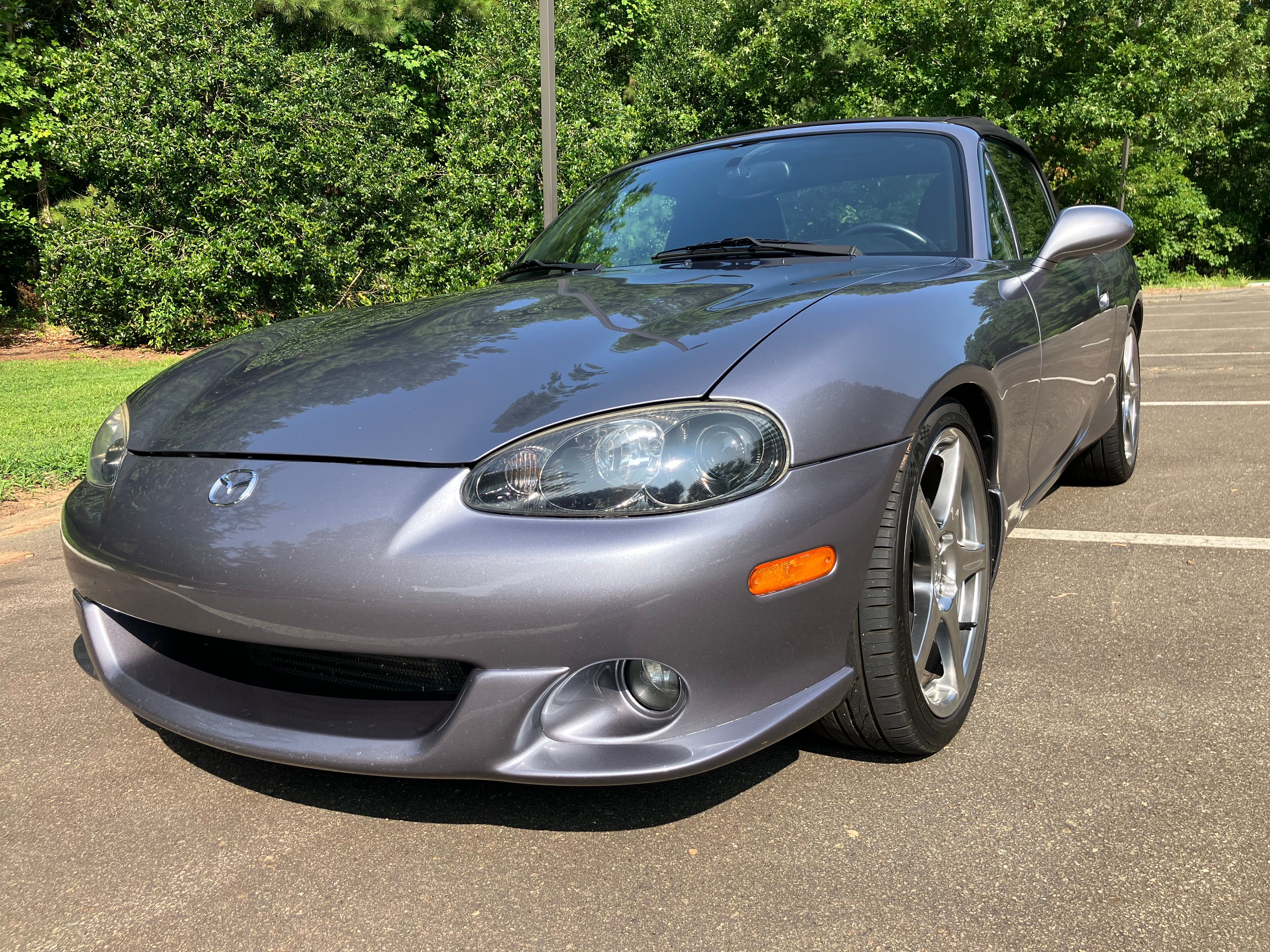 Used 2004 MAZDA MX-5 Miata MAZDASPEED w/ Grand Touring Pkg RWD image 1