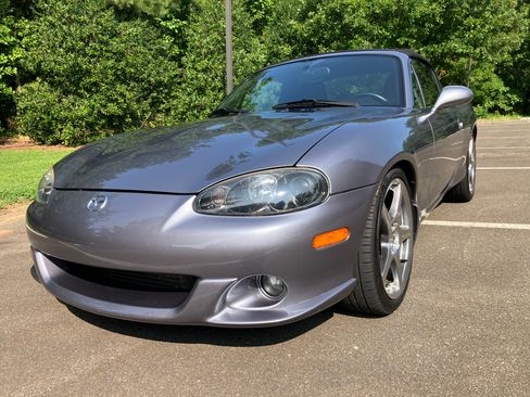 Used 2004 MAZDA MX-5 Miata MAZDASPEED w/ Grand Touring Pkg RWD image 1