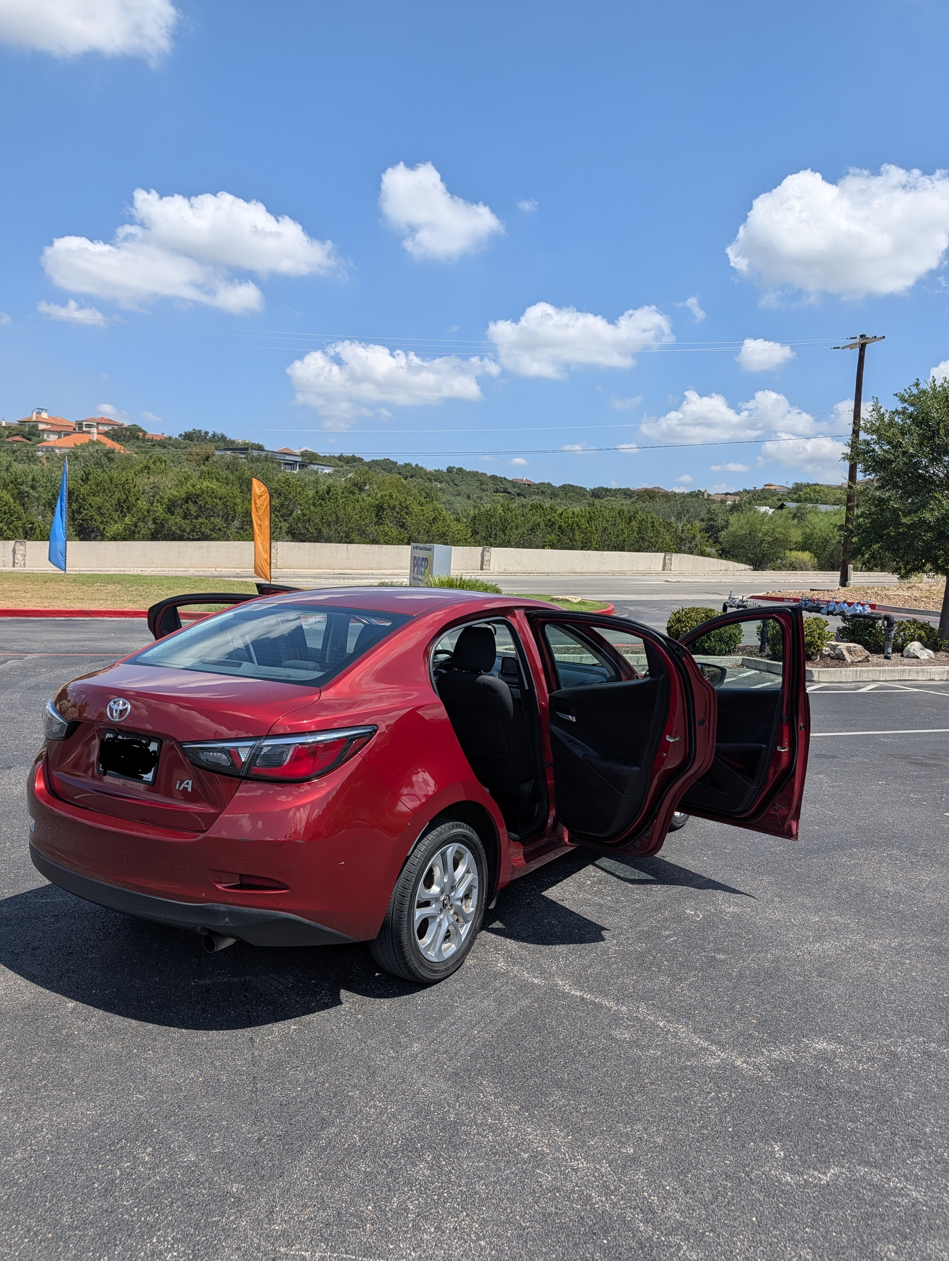 Used 2018 Toyota Yaris iA FWD image 16