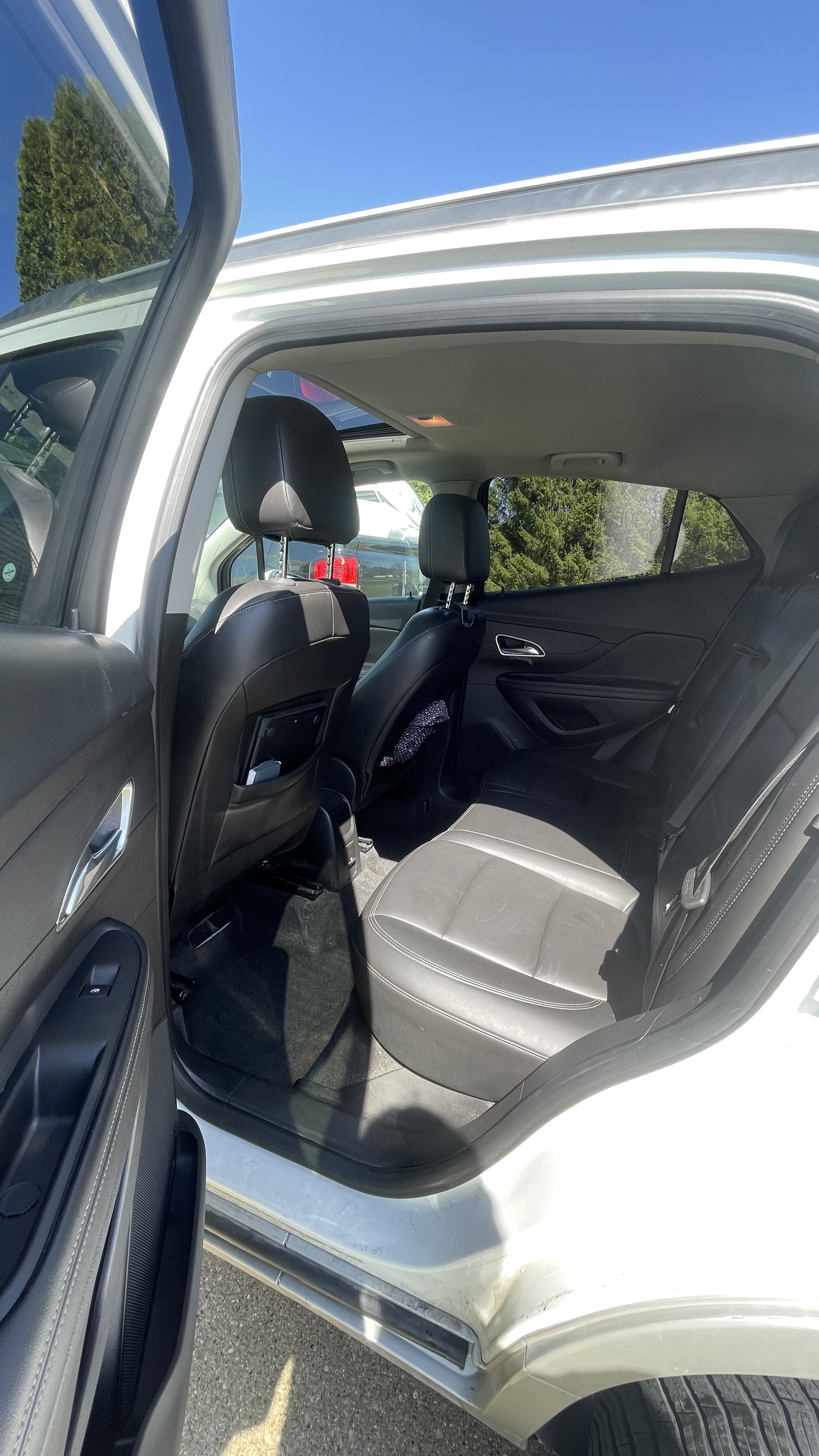 Used 2016 Buick Encore Leather w/ Experience Buick Package AWD/4WD image 5