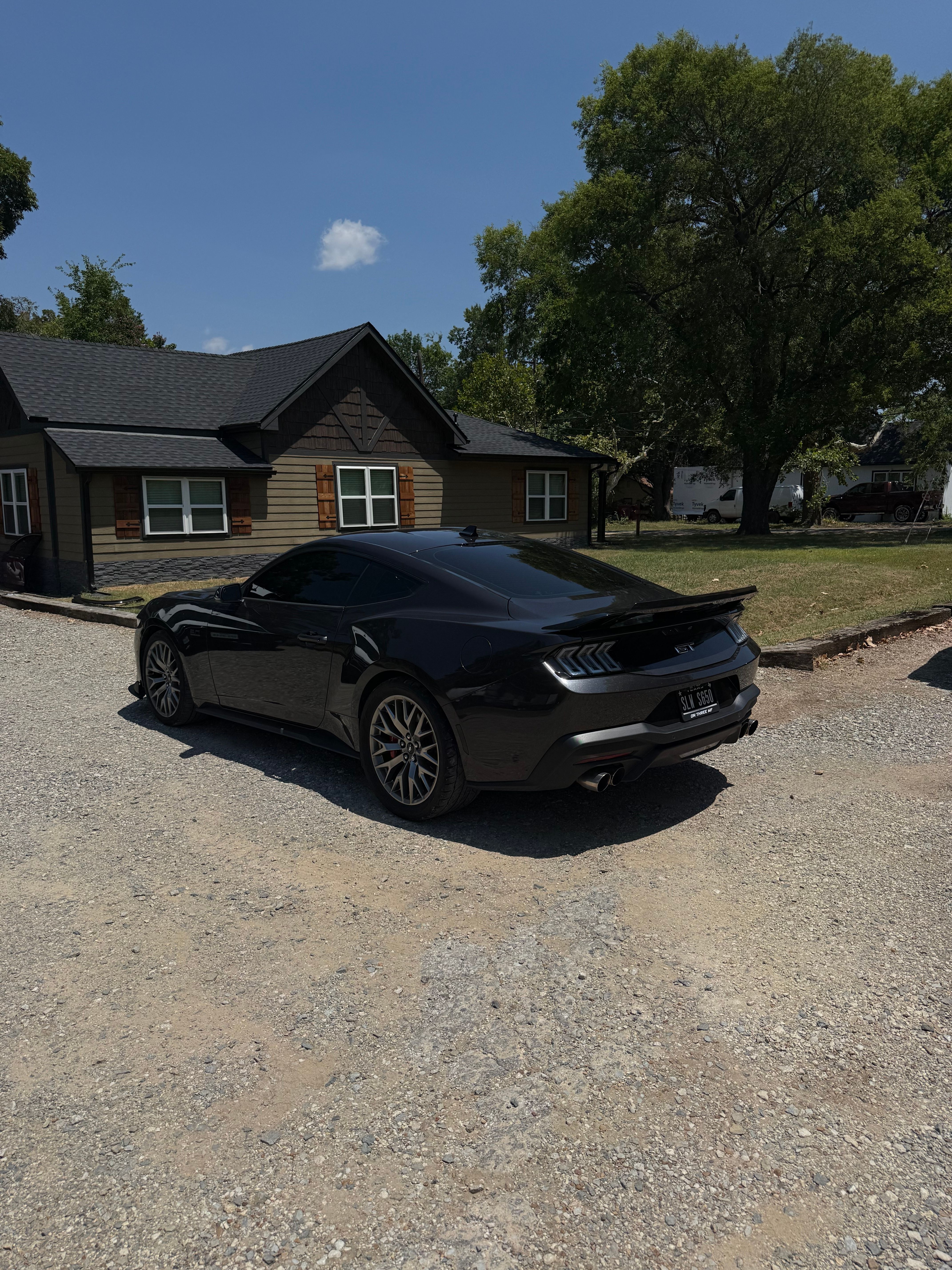 Used 2024 Ford Mustang GT Premium RWD image 2