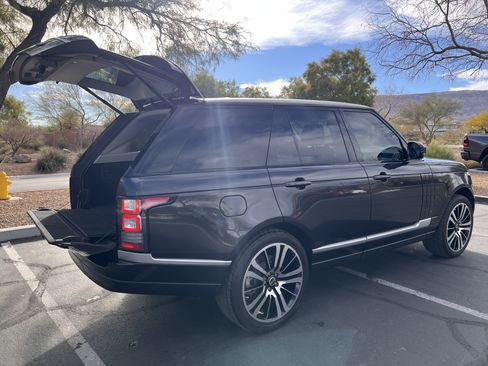 Used 2014 Land Rover Range Rover Supercharged image 28