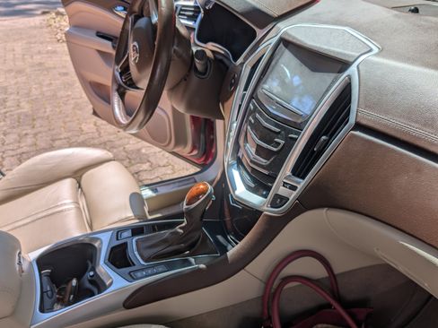 Used 2016 Cadillac SRX Luxury w/ Driver Awareness Package image 6