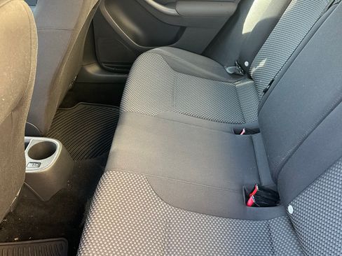 Used 2011 Volkswagen Jetta S image 9