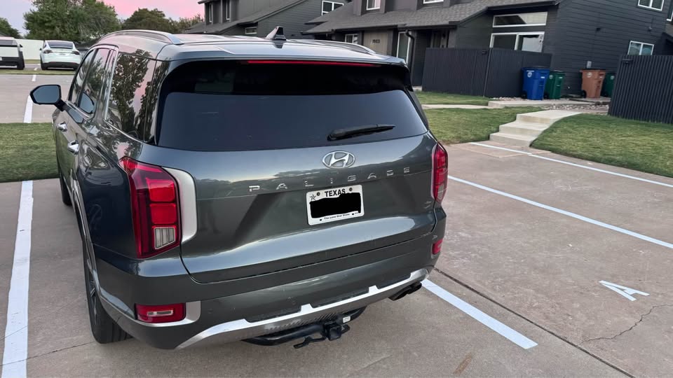 Used 2022 Hyundai Palisade Calligraphy AWD/4WD image 2