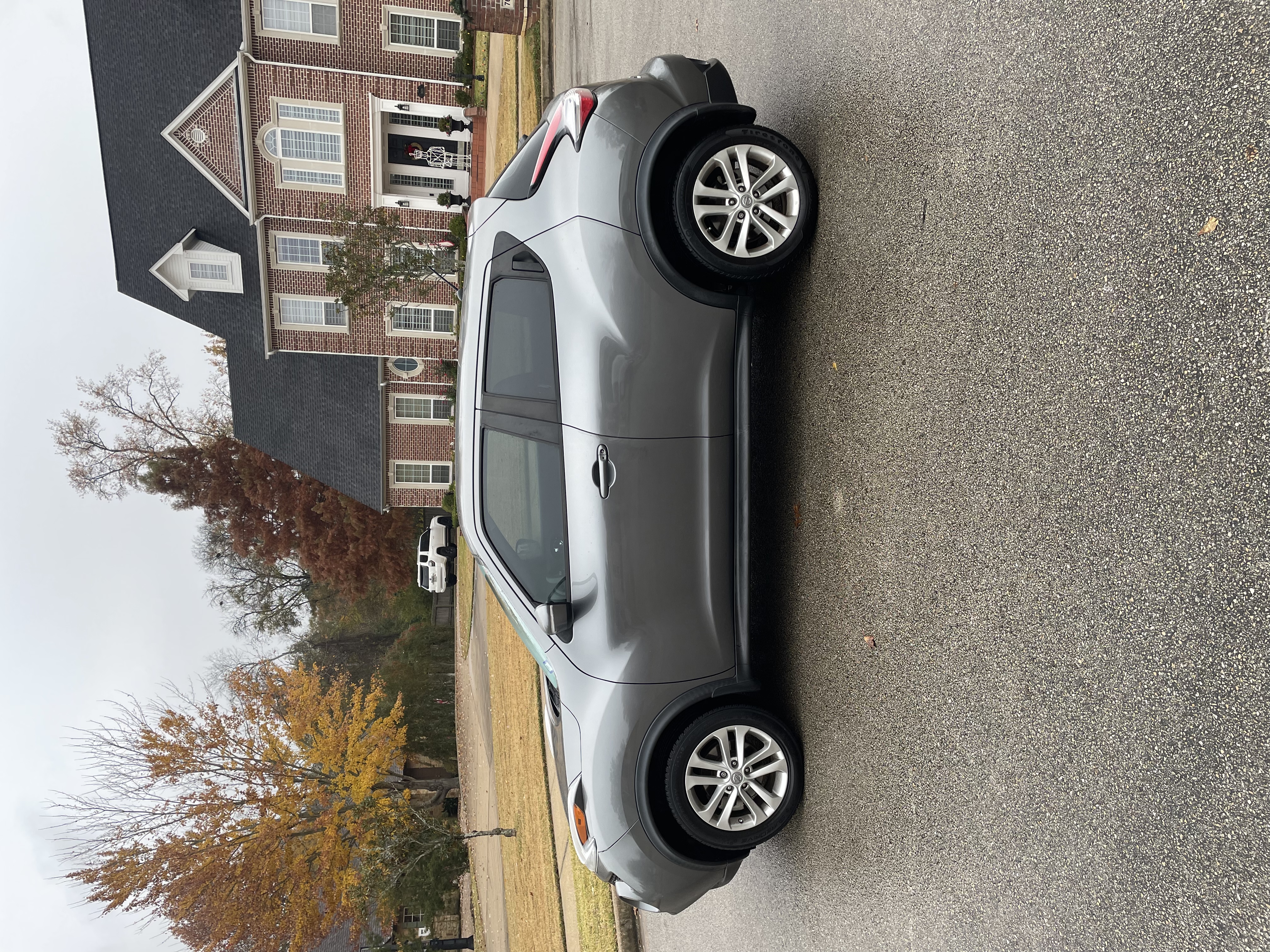 Used 2016 Nissan Juke S FWD image 11