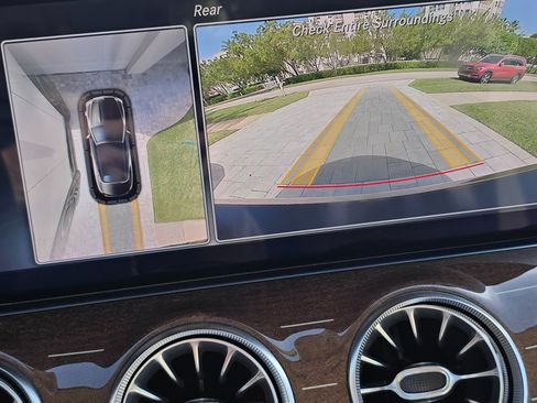 Used 2018 Mercedes-Benz E 400 4MATIC Cabriolet image 5