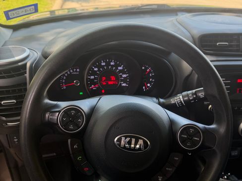 Used 2016 Kia Soul FWD image 9