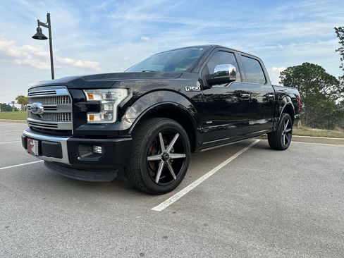 Used 2015 Ford F150 Platinum w/ Equipment Group 701A Luxury image 15