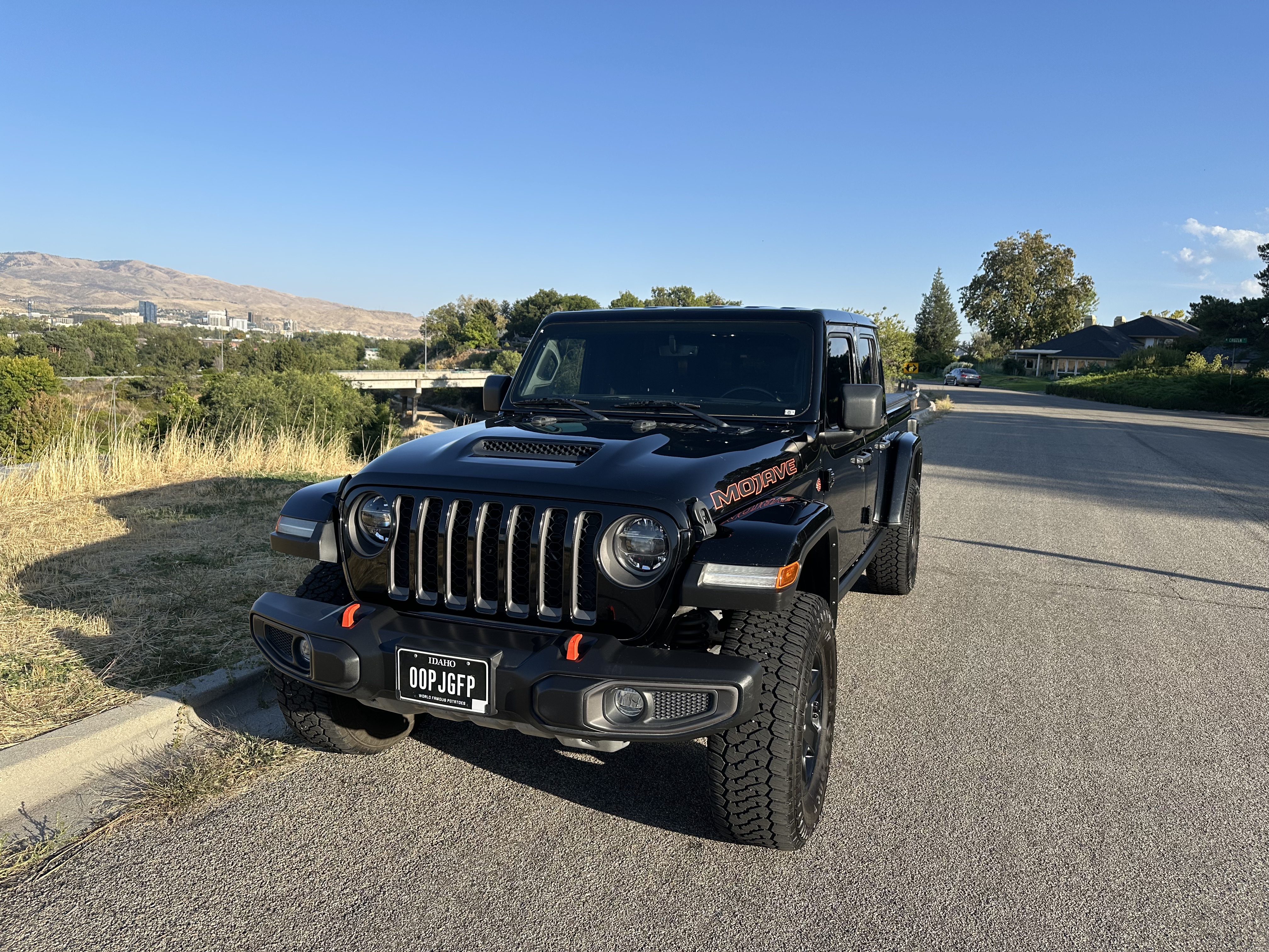 Used 2021 Jeep Gladiator Mojave AWD/4WD image 1