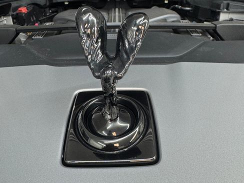 Used 2022 Rolls-Royce Cullinan Black Badge w/ Dark Exterior Package AWD/4WD image 13