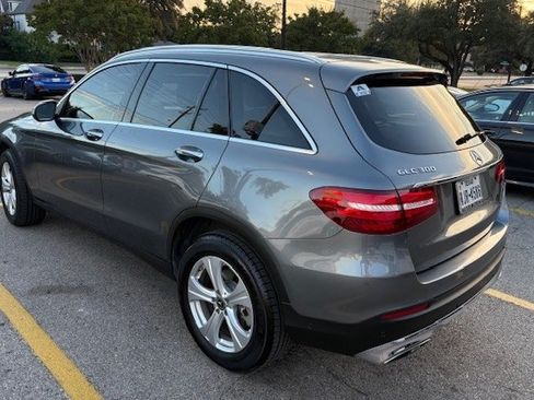 Used 2018 Mercedes-Benz GLC 300 image 4
