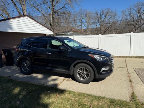 Used 2017 Hyundai Santa Fe Sport image 12