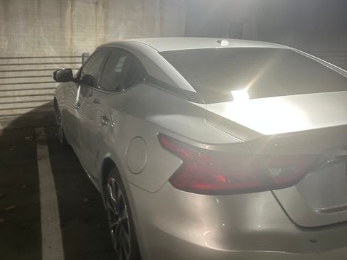 Used 2016 Nissan Maxima SR FWD image 6