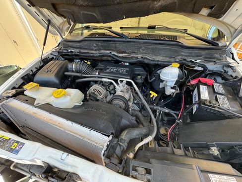 Used 2006 Dodge Ram 2500 Truck SLT RWD image 8