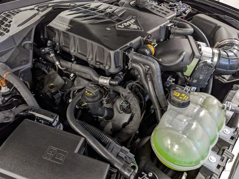 Used 2020 Ford Mustang GT w/ Equipment Group 301A image 6