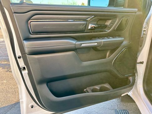 Used 2022 RAM 1500 Limited w/ Night Edition image 10